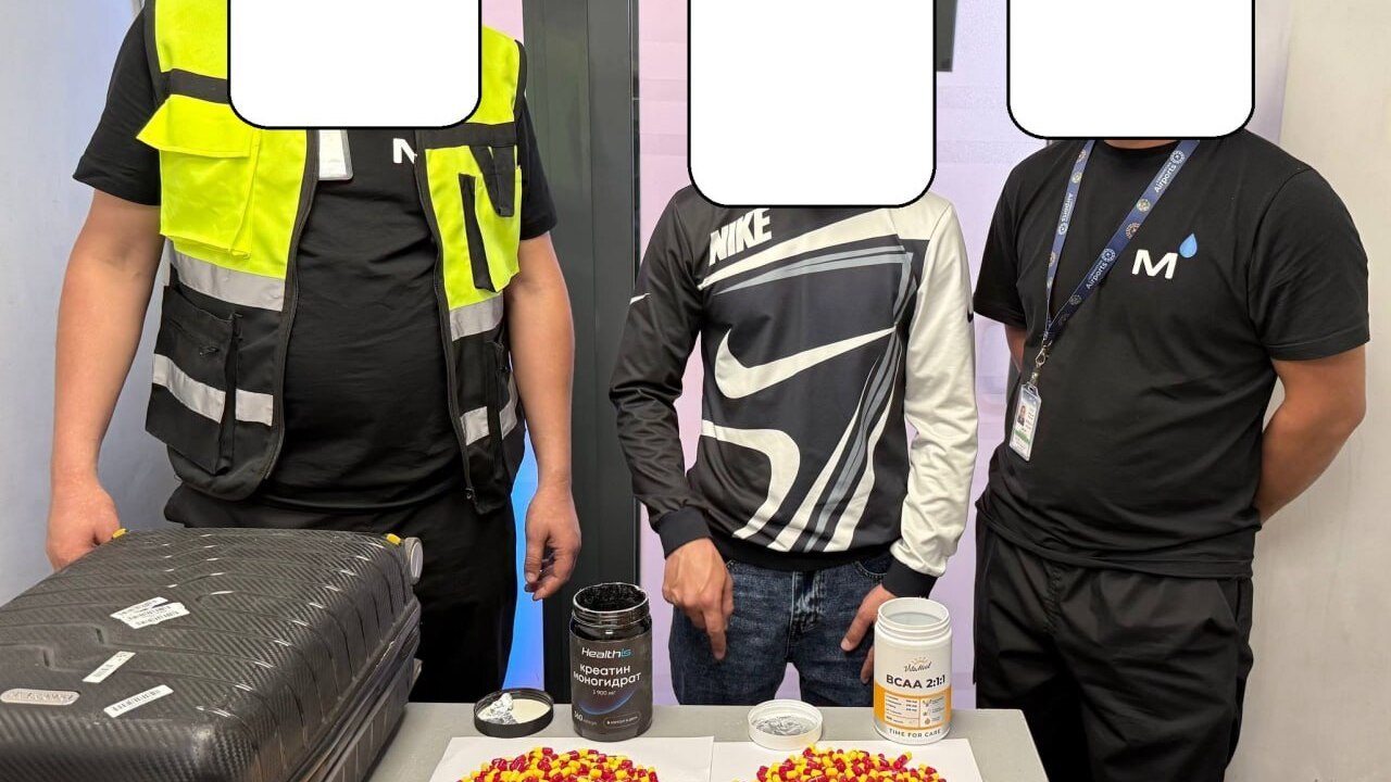 toshkent-aeroportida-sport-ozuqalari-ichiga-yashirilgan-sintetik-narkotiklar-aniqlandi