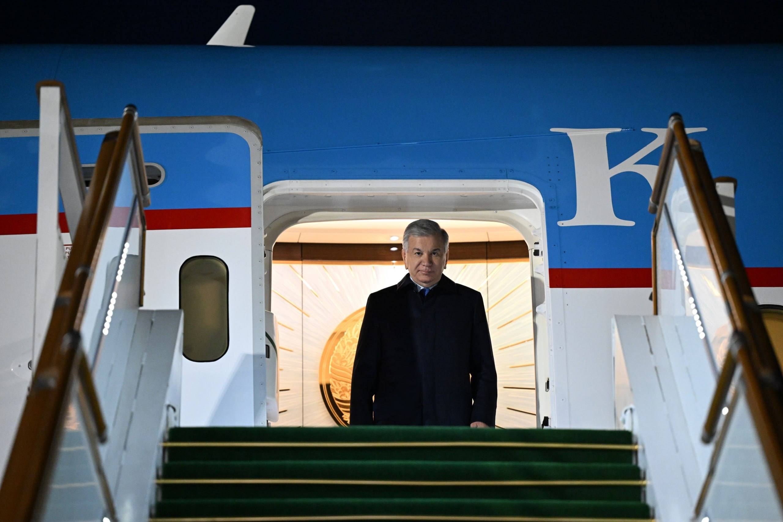 Президент Бокуга етиб келди