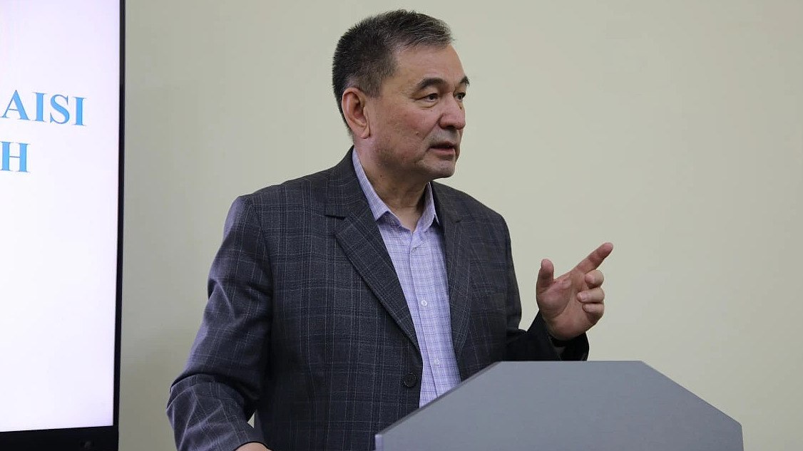 Аҳмадбек Юсупов 10 йилдан сўнг Олий аттестация комиссияси раиси лавозимини тарк этди