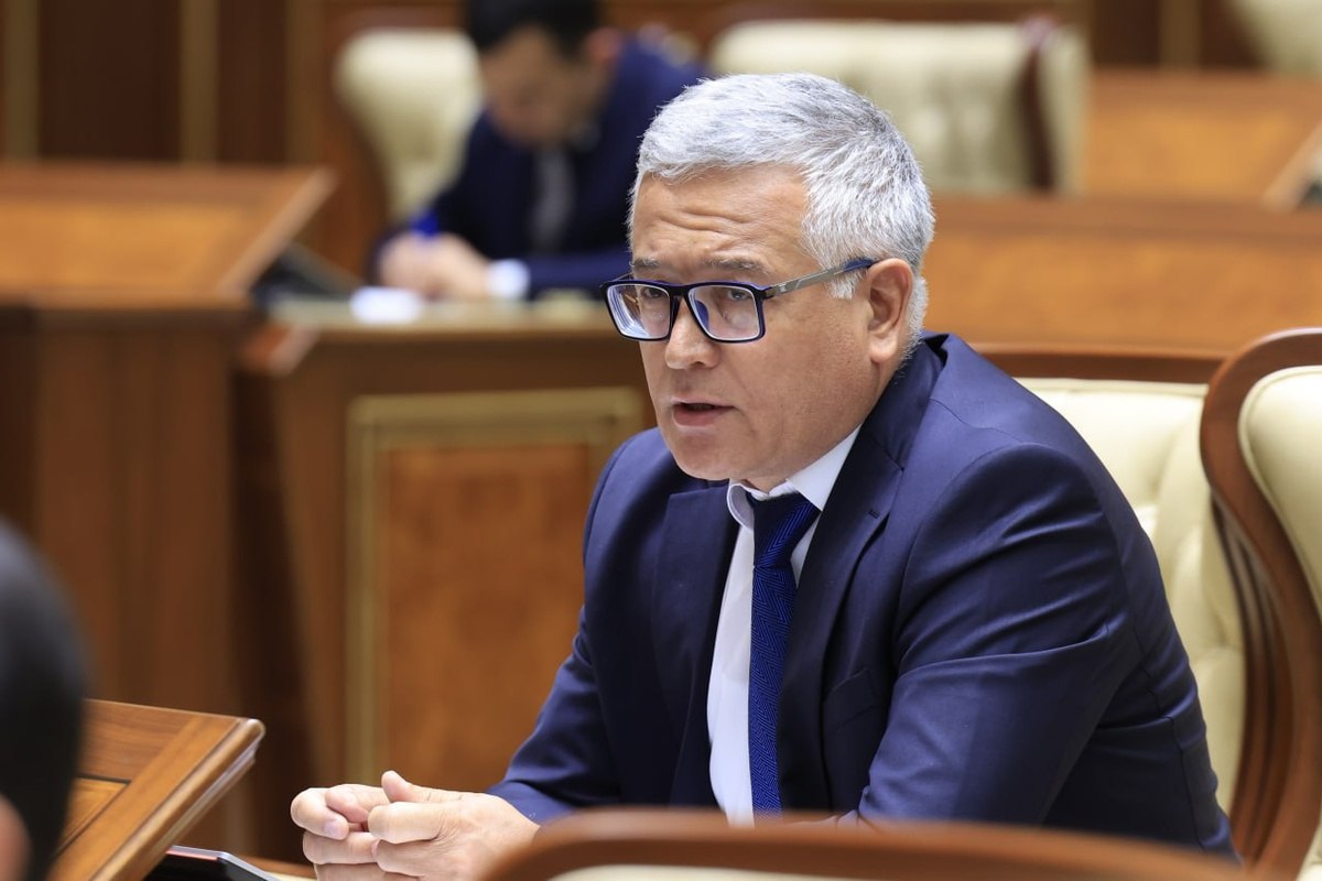 soliq-qomitasi-raisining-sobiq-birinchi-orinbosari-mubin-mirzaev-8-2-yilga-qamaldi