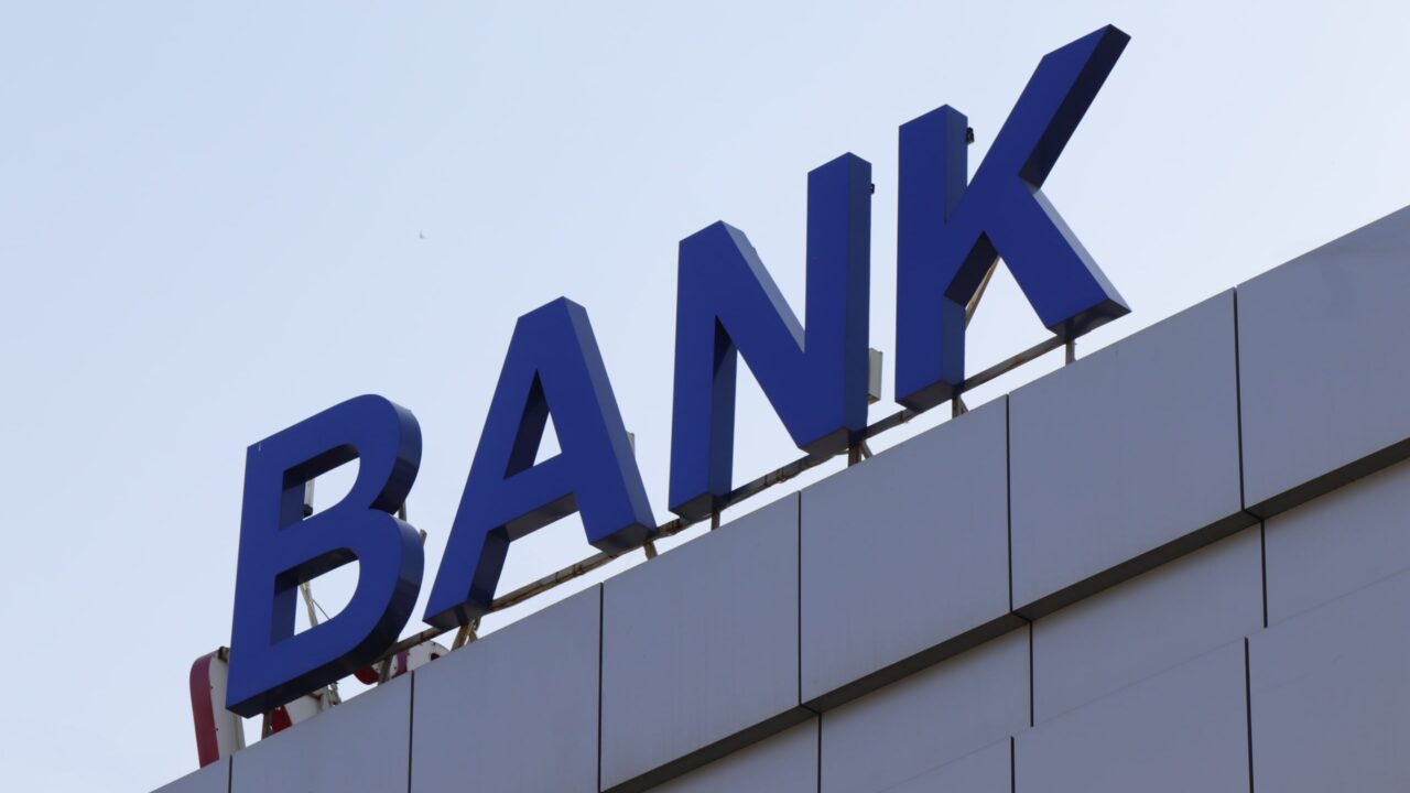 banklarga-kartalar-ortasidagi-tolovlarni-mustaqil-qayta-ishlashga-ruhsat-beriladi
