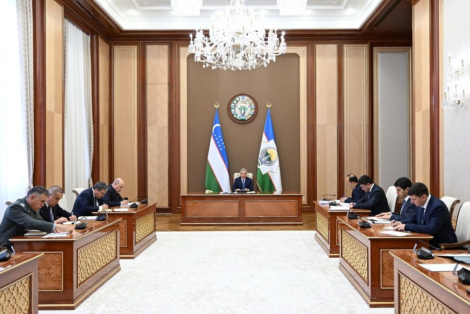 prezident-aholi-bandligi-va-daromadini-oshirish-boyicha-tanqidiy-yigilish-otkazdi
